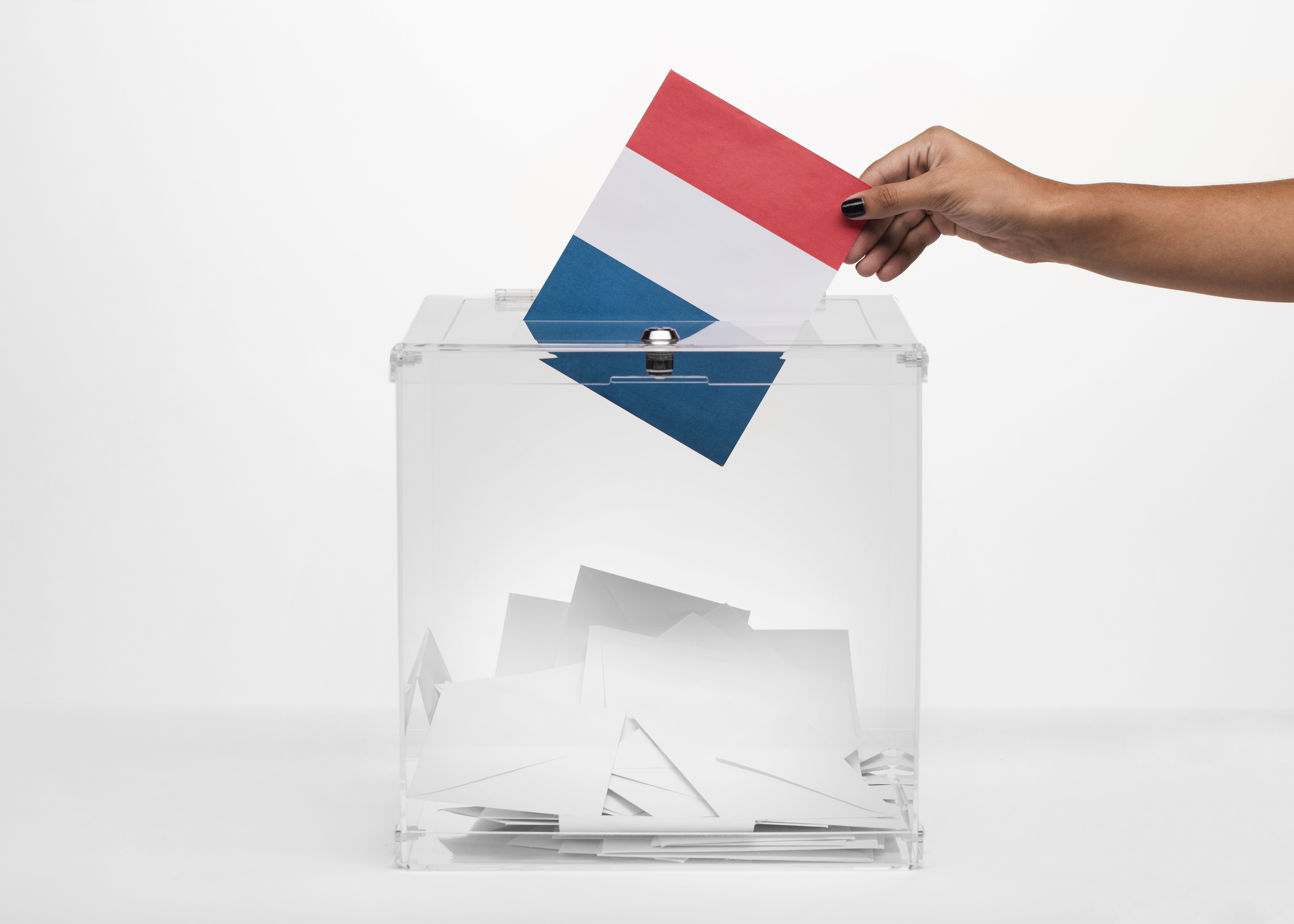 person-putting-france-flag-card-into-ballot-box.jpg (6.53 MB)