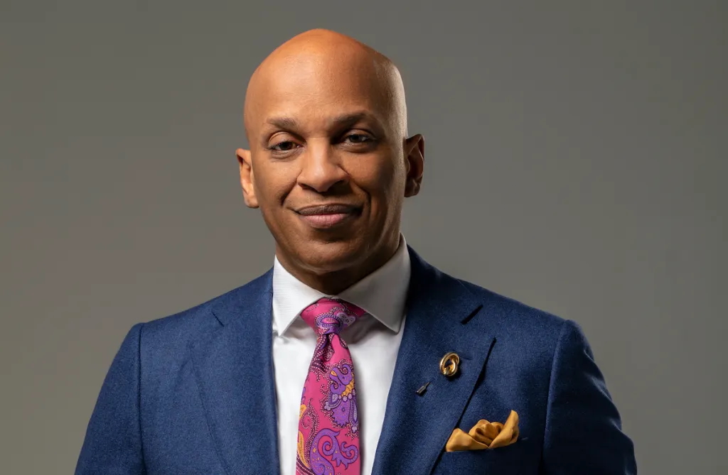 Donnie McClurkin 1.jpeg (223 KB)