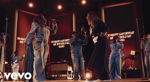 TASHA COBBS LEONARD & LE'ANDRIA JOHNSON - YOU KNOW MY NAME (Live)